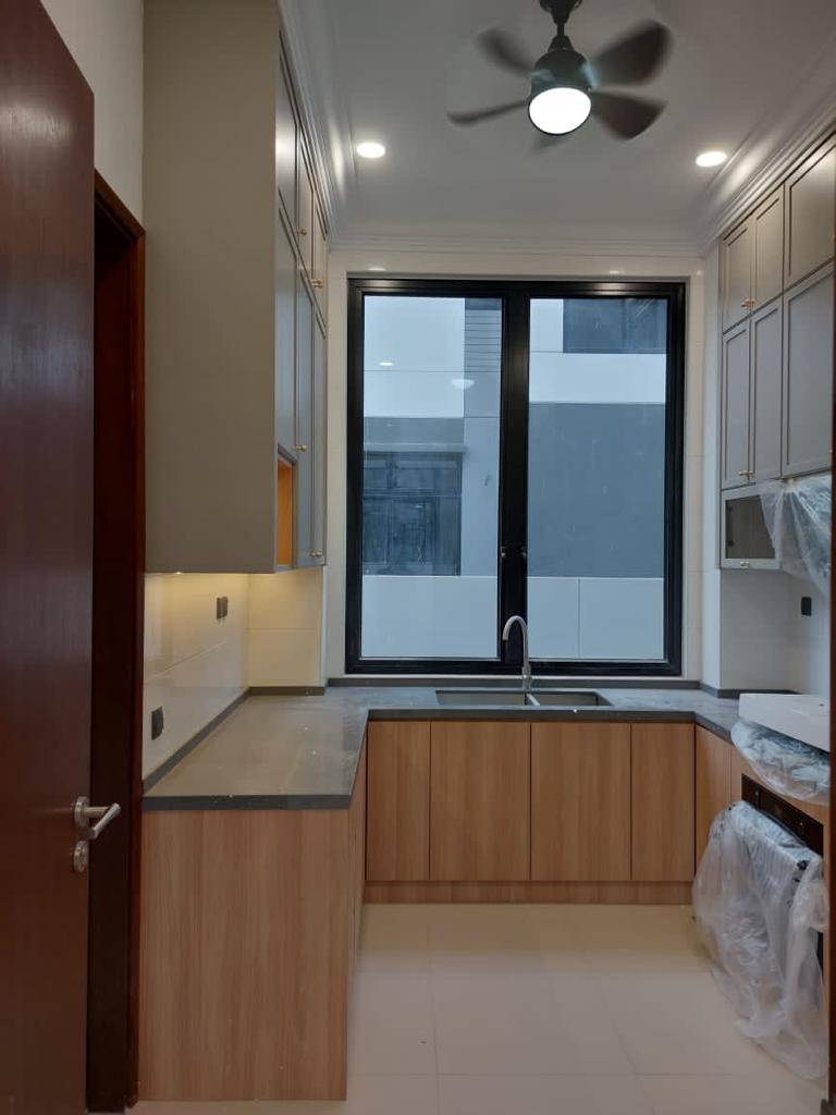 Dremien Eco Ardence 5 bed 6 bath FF 10k - photo 3