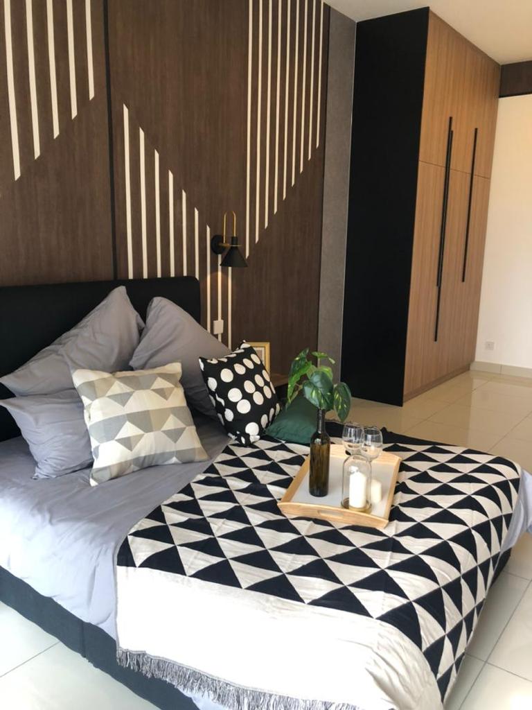 Setia City 3 bed 2 bath 1045sf FF 4000 - photo 4