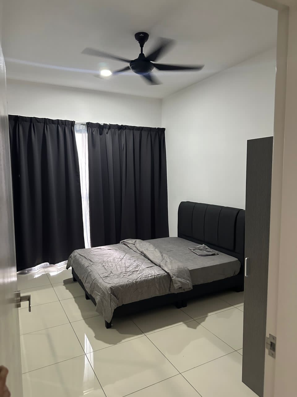 Setia City 2plus1 bed 2 bath 985sf FF 2800 - photo 3