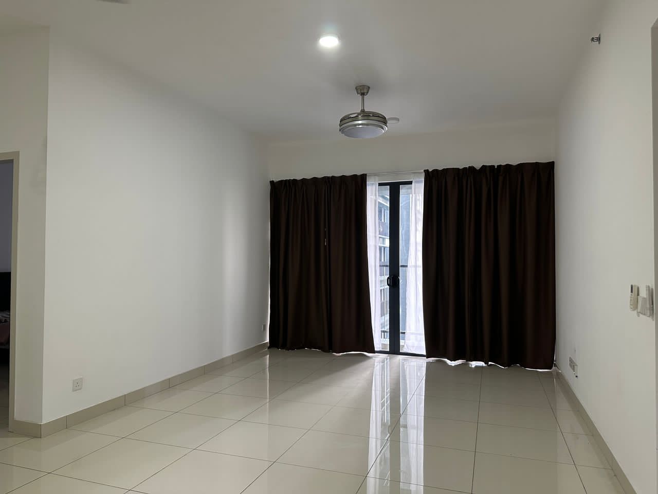 Setia City 2plus1 bed 2 bath 985sf FF 2800 - photo 5