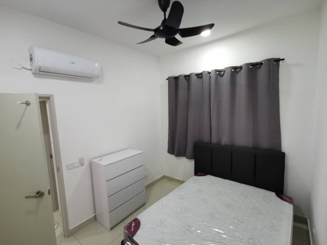 Setia City 3 bed 2 bath 1045sf FF 3000 - photo 4