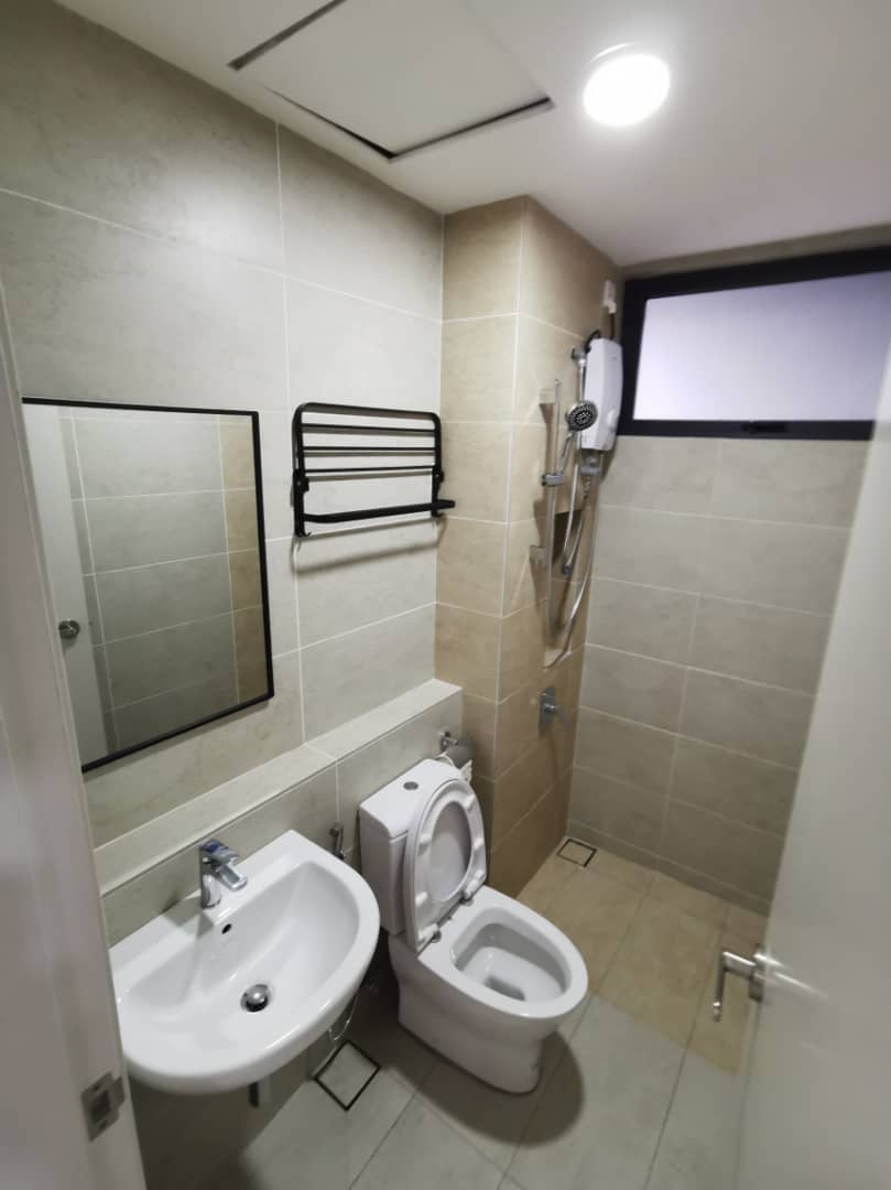 Setia City 3 bed 2 bath 1045sf FF 3000 - photo 10