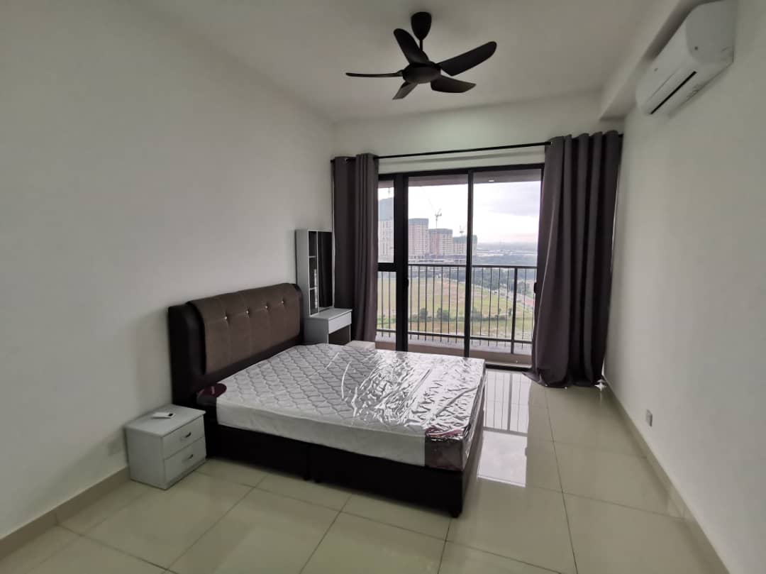 Setia City 3 bed 2 bath 1045sf FF 3000 - photo 12