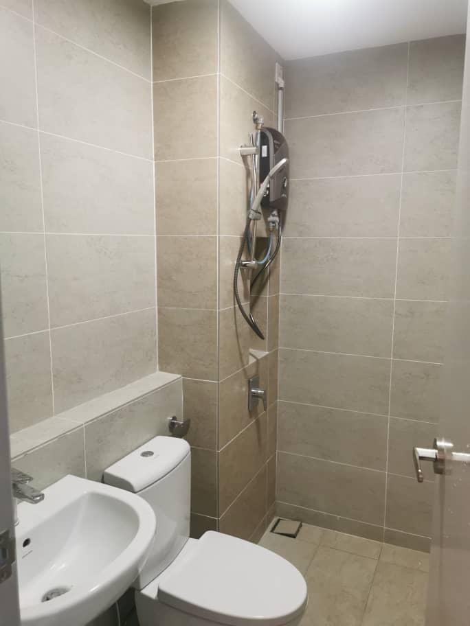 Setia City 2plus1 bed 2 bath 985sf PF 2300 - photo 4
