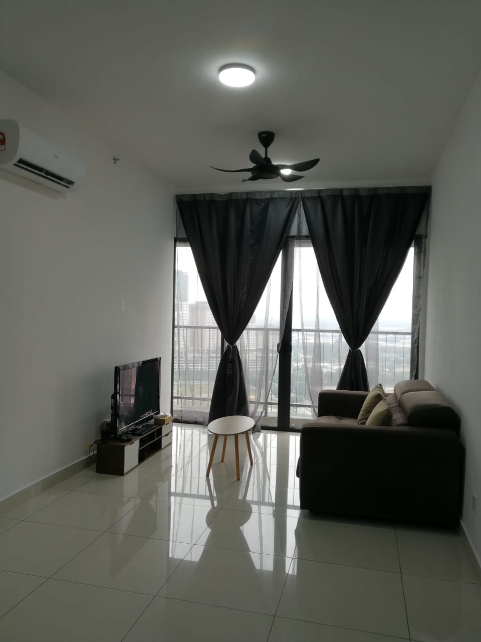 Setia City 1 bed 1 bath 600sf FF 1800 - photo 2