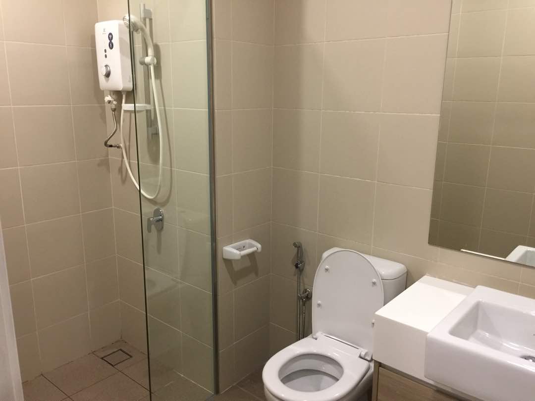 I Suite I City 2 bed 2 bath duplex 580k - photo 4