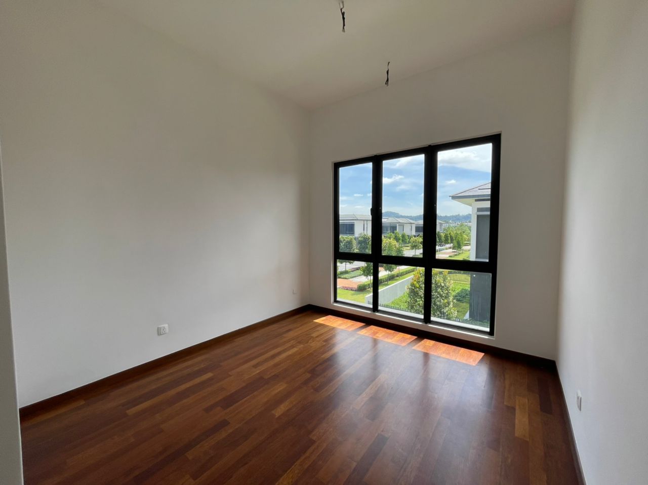 Dremien Eco Ardence Semi D 5 bed 4 bath 2x58 mil - photo 6