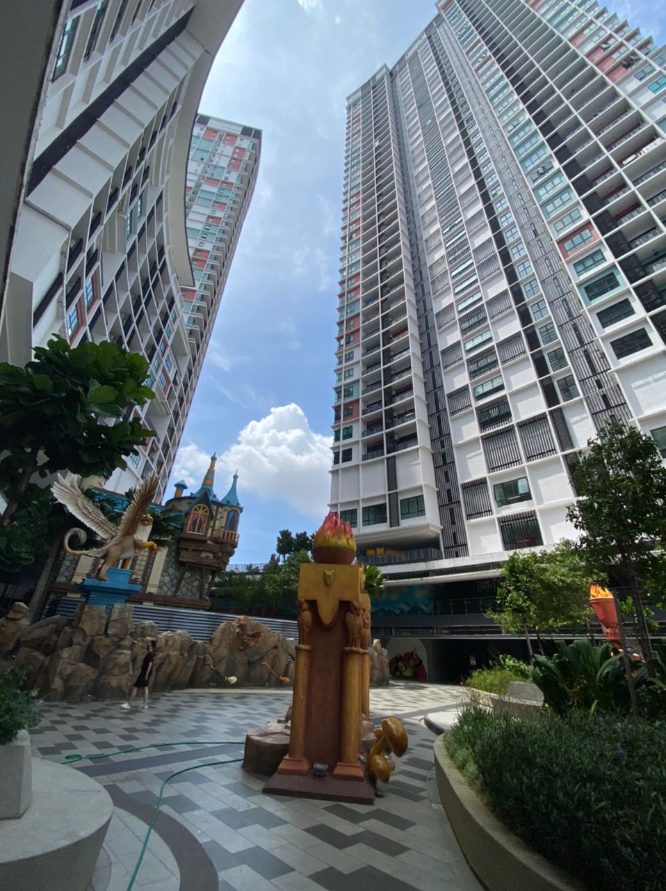 iSOHO iCITY 658sf 2 bed 1 bath PF - photo 2