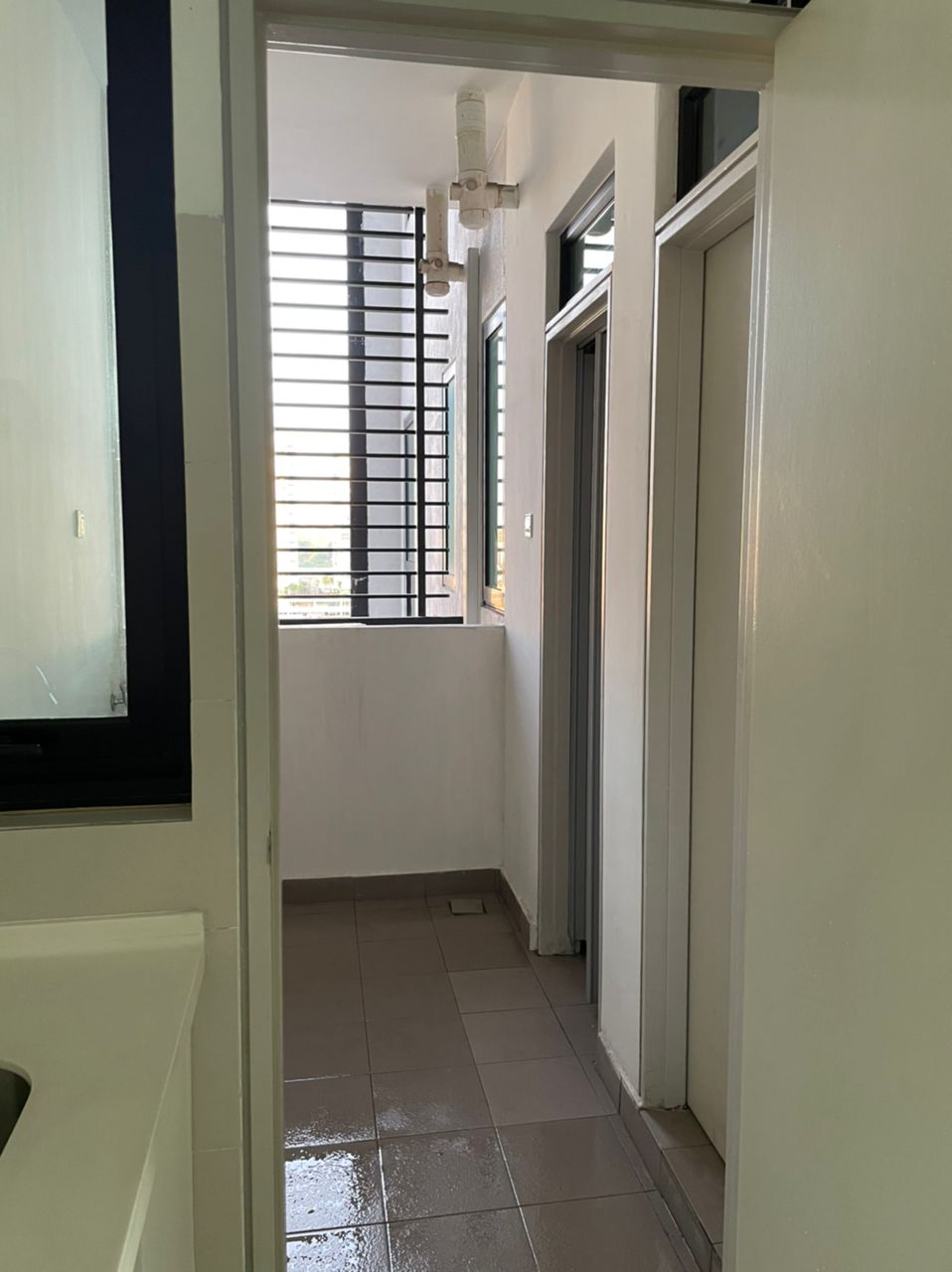 I Residence I City 1350sf 3 bed 3 bath PF 680k - photo 5
