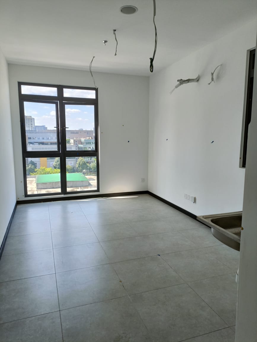 Neu Suites 2R2B 430sf above 400k - photo 2