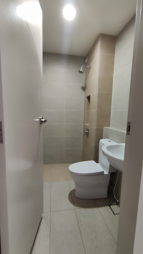 Setia City 2plus1 bed 2 bath 985sf PF 2300 - photo 5