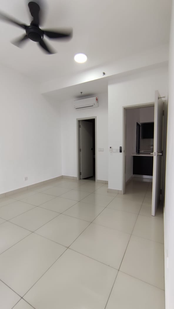 Setia City 2plus1 bed 2 bath 985sf PF 2300 - photo 7