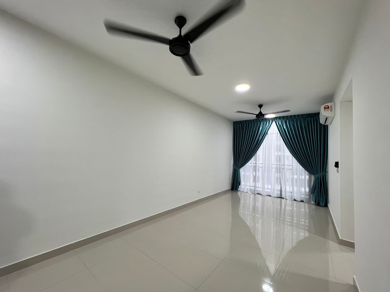 Platinum Arena 3R2B 890sf PF 590K - photo 6
