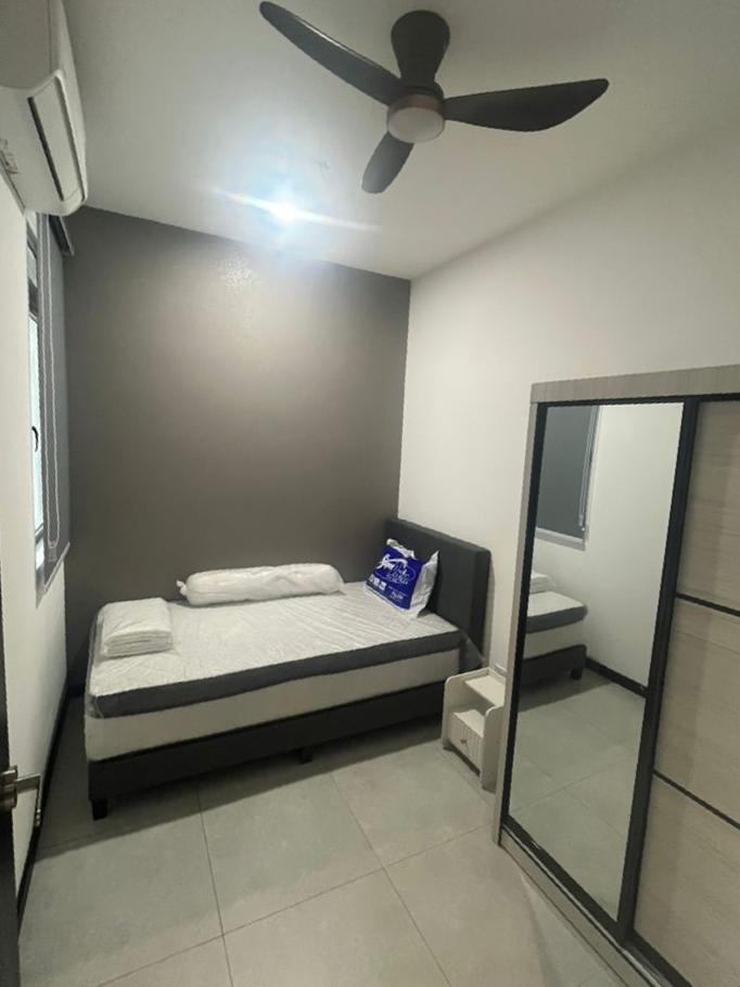 Neu Suites 2R1B 430sf 1700 - photo 5