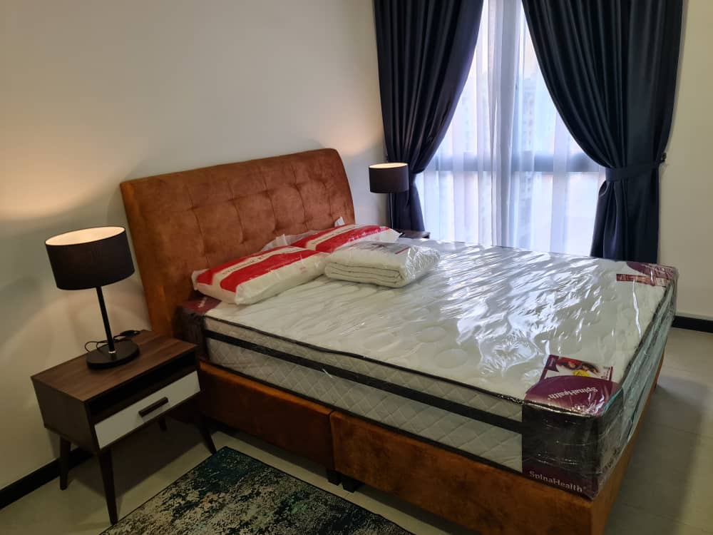 Neu Suites 2R2B 430sf 1800 - photo 4
