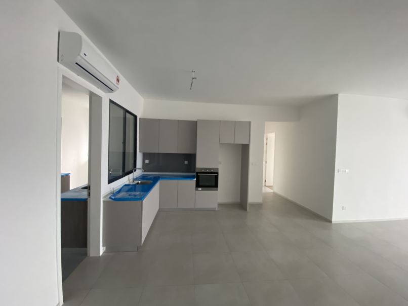 Goodwood Residence 5b 2002 sqft sales - photo 2
