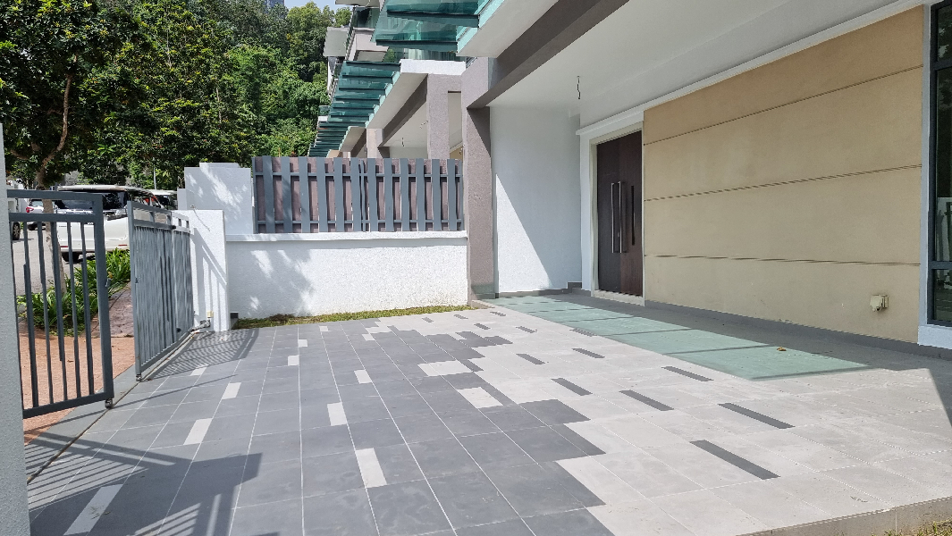 New 3 Storey Zero Lot Bungalow Damansara Perdana next to Bandar Utama - photo 5