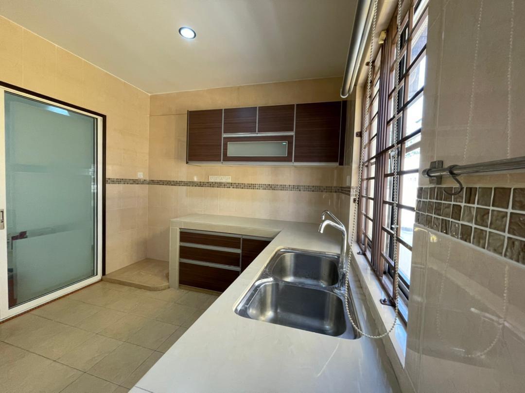 Taman Putra Prima Phase 3E 2 Storey Terrace Alvin - photo 9