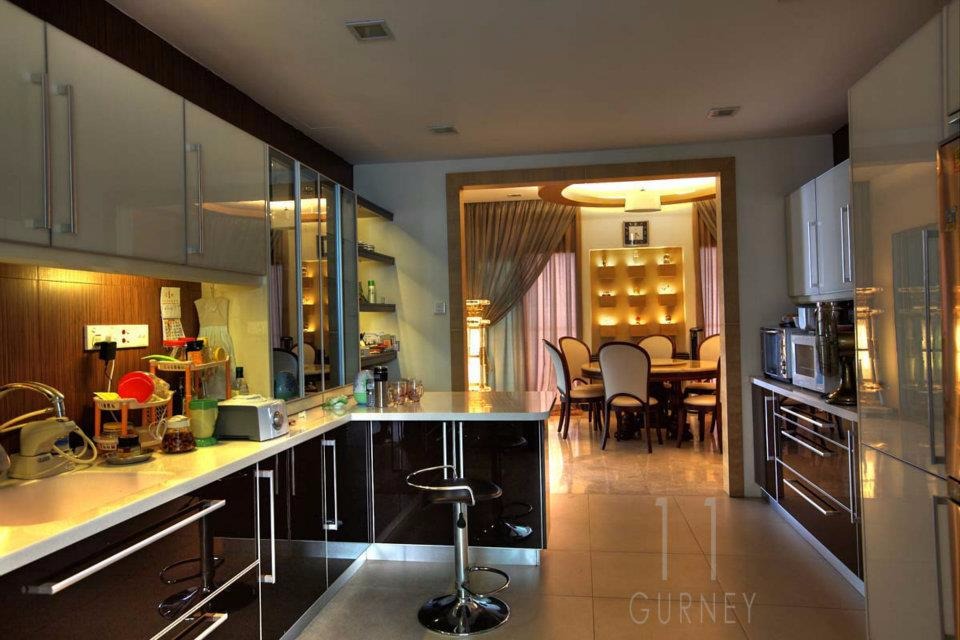 11 Gurney - photo 5