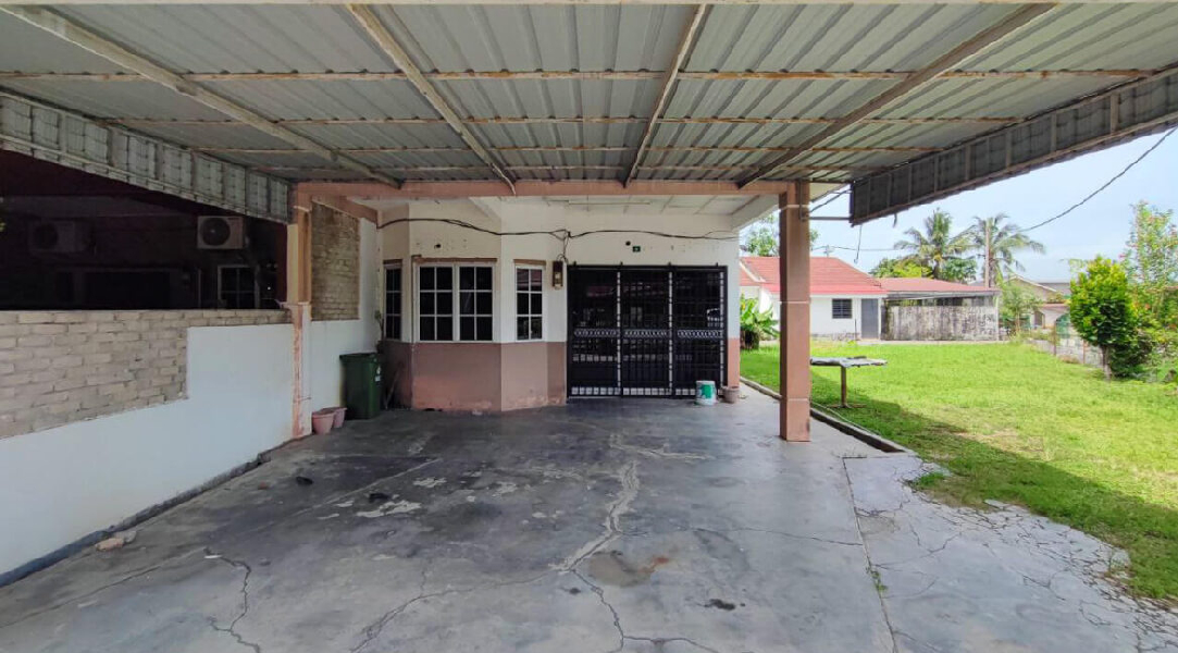 [CORNER LOT OPEN FACING] TERES SETINGKAT UNTUK DIJUAL DI DESA CHEMOR IMPIAN - photo 2