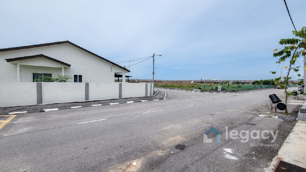 Rumah Teres Setingkat Baru Untuk Dijual Di Taman Lagenda Teluk Intan Perak - photo 3