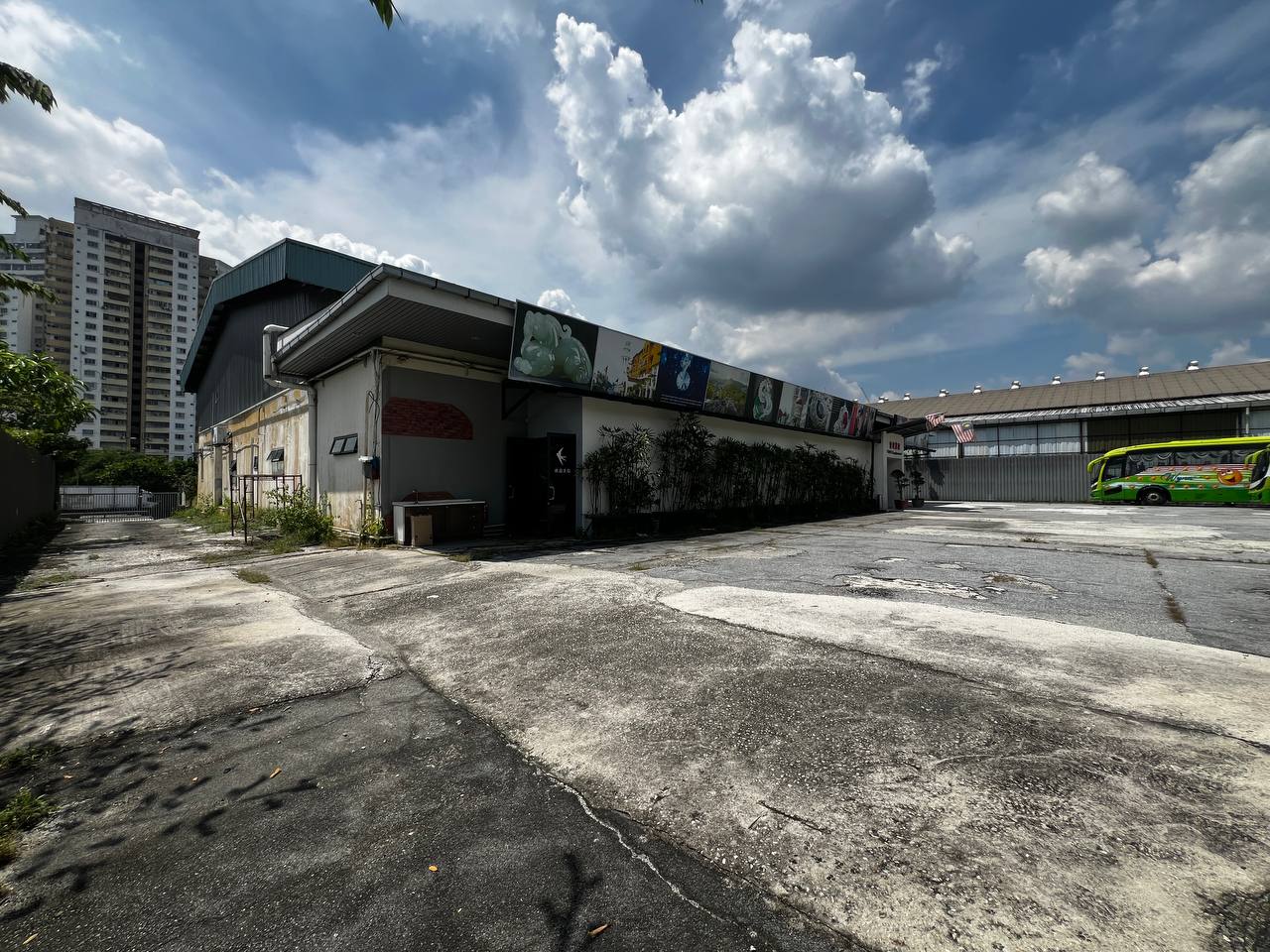 Selayang Baru 1 and half Sty Detached Factory R48 - photo 3
