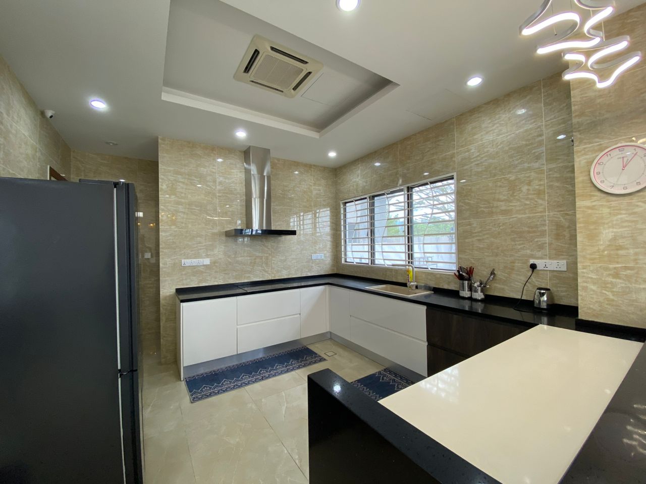 Emery Kensahe Three Storey Semi Detached House - photo 3