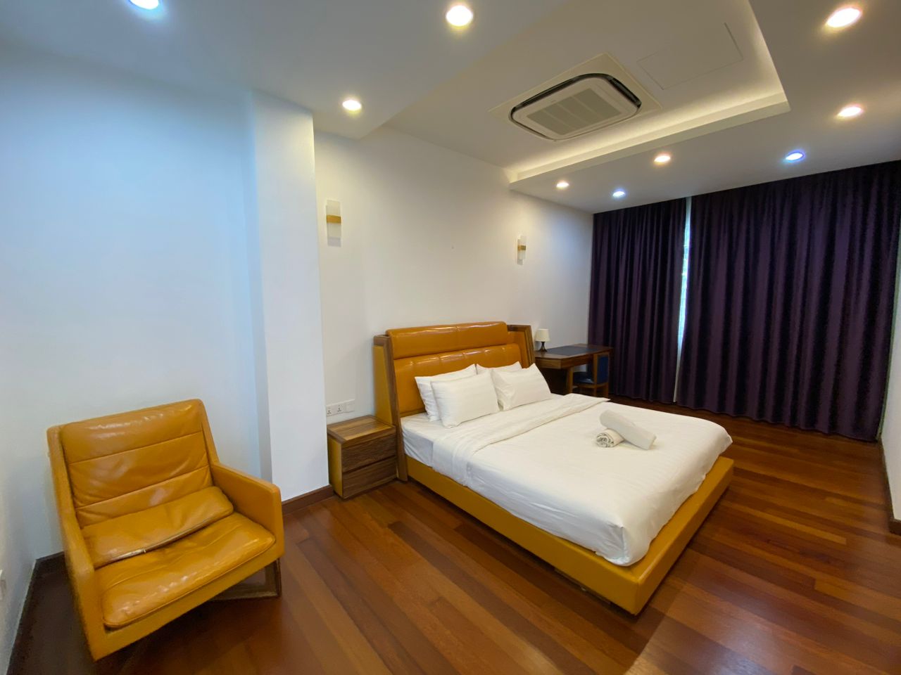 Emery Kensahe Three Storey Semi Detached House - photo 11