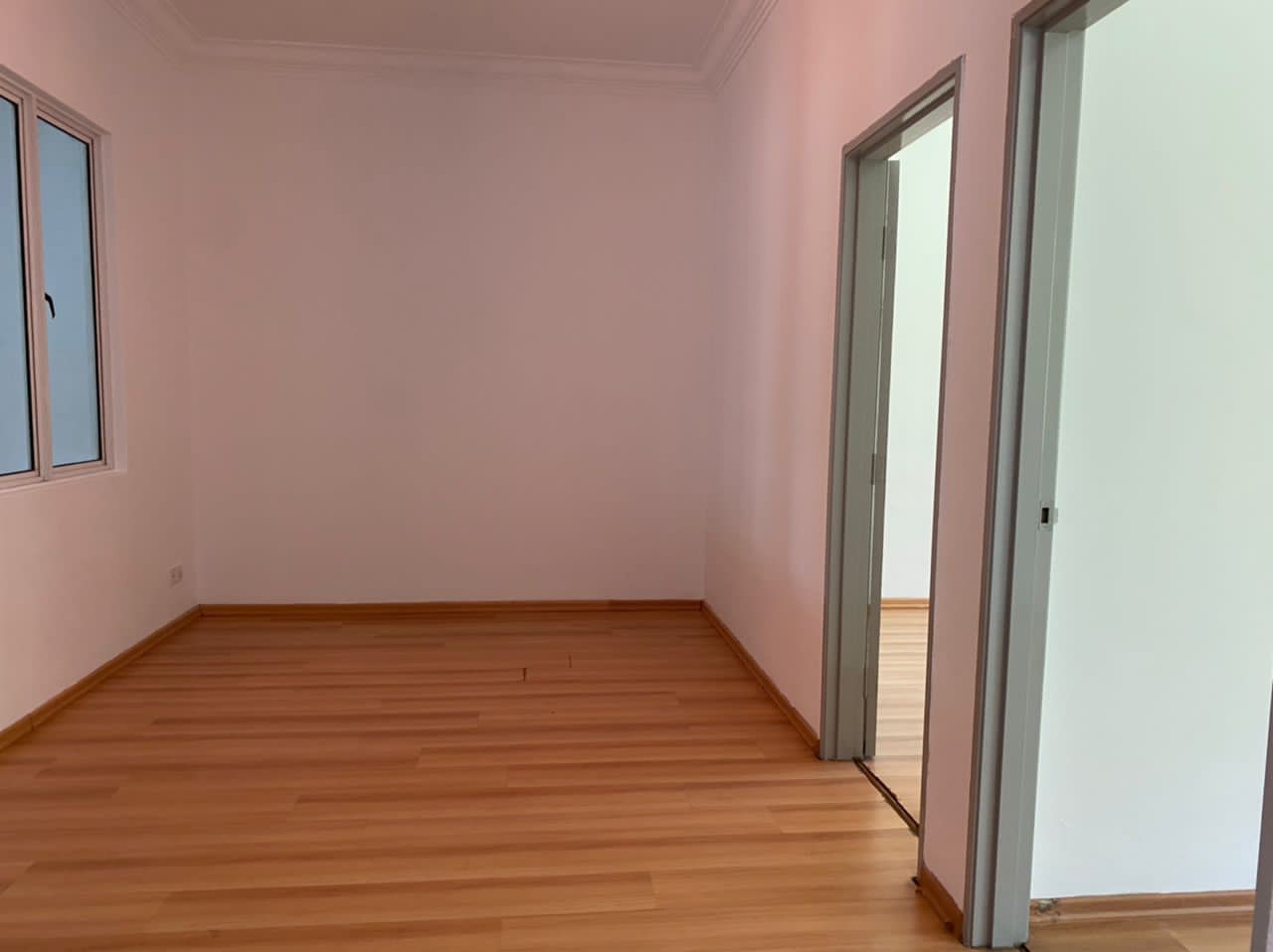 Two and half storey house - photo 4