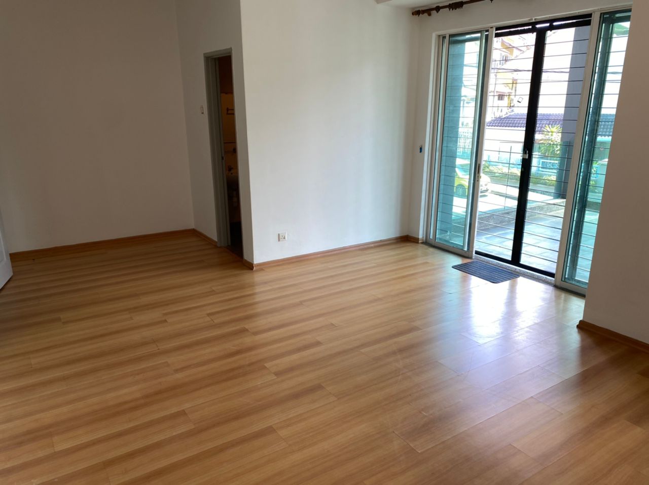 Two and half storey house - photo 11