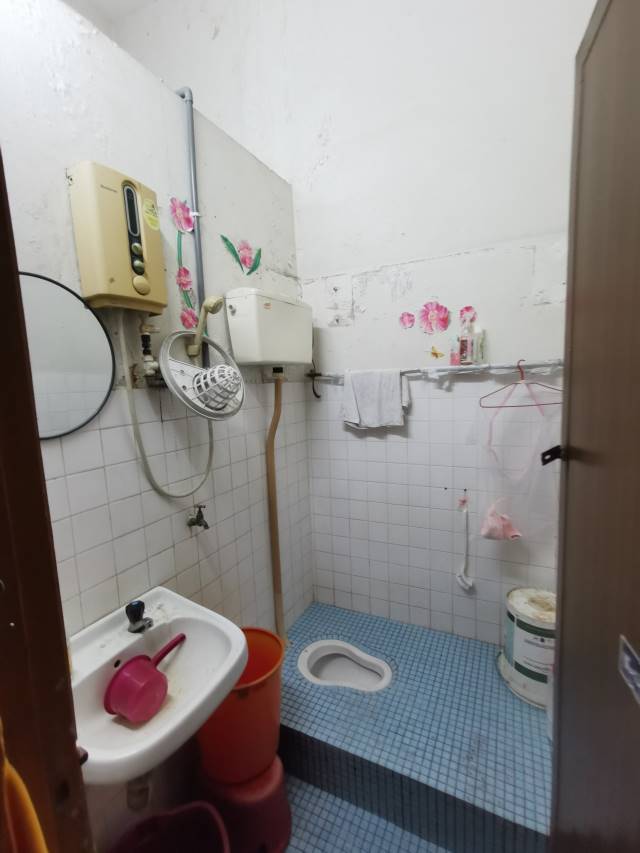 Taman Intan Baiduri One Storey Corner House - photo 4