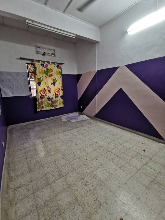 Taman Intan Baiduri One Storey Corner House - photo 8