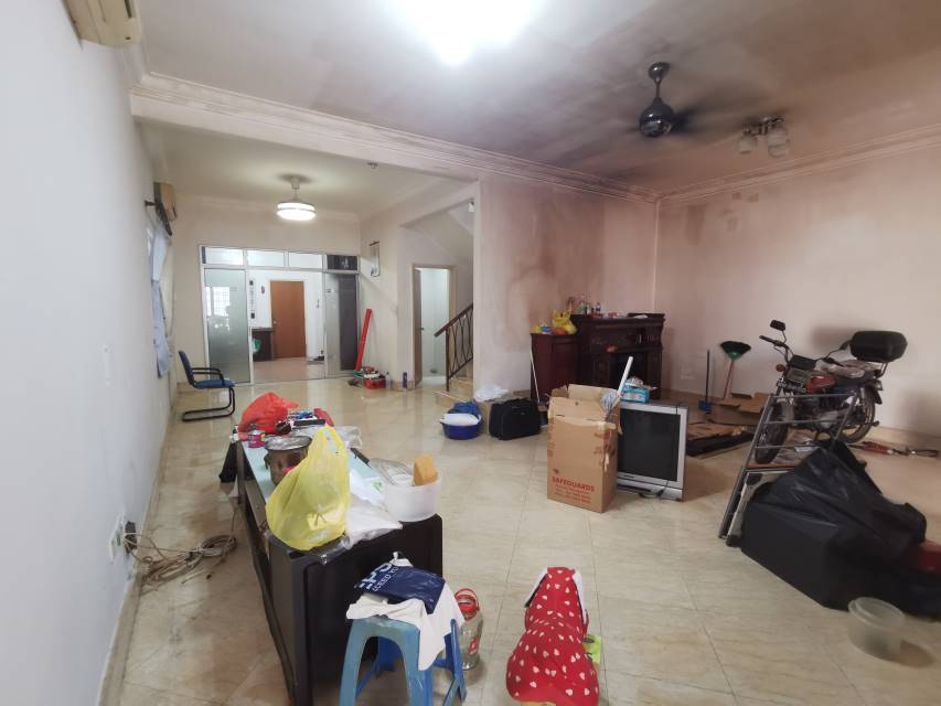 Taman Tasik Indah Three Storey House - photo 3