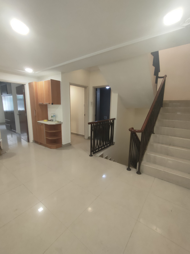 Taman Tasik Indah Three Storey House - photo 4