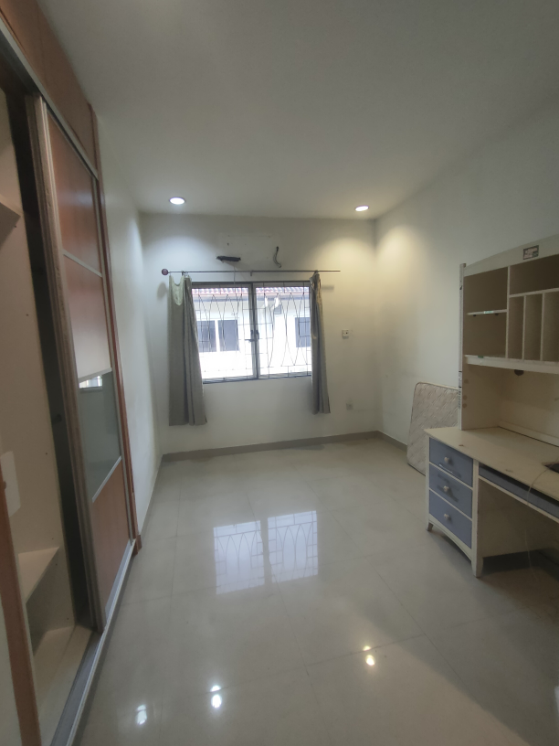 Taman Tasik Indah Three Storey House - photo 6