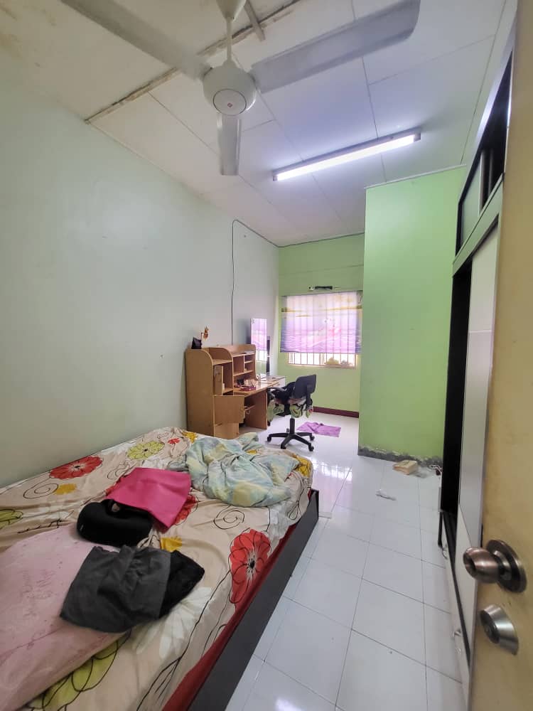 Balakong Two And Half Storey - photo 3