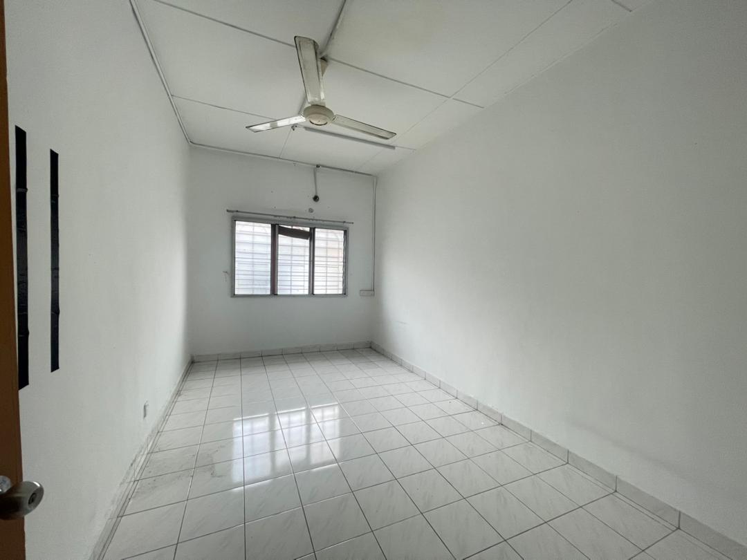 Taman Wangsa Permai T - photo 11