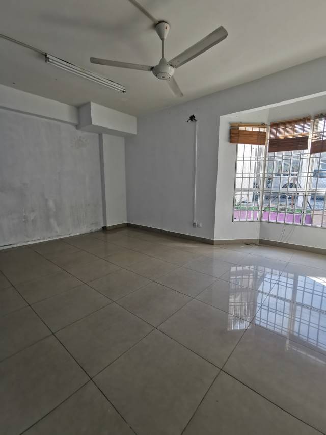 Taman Megah Double Storey Corner House - photo 6
