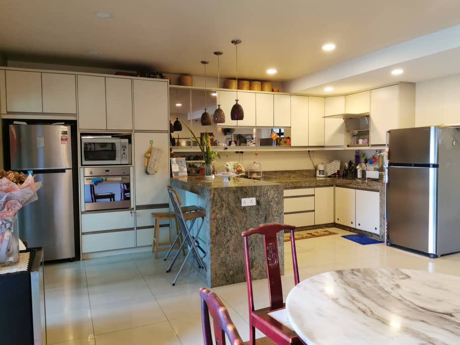 Taman Sinar Suria Three Storey House 28 - photo 2