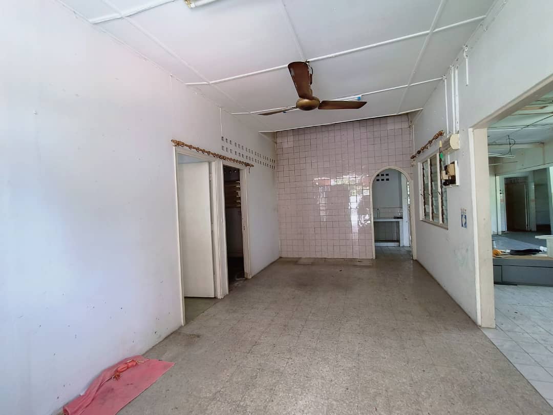 Kepong Baru One Storey Corner House 11 - photo 8