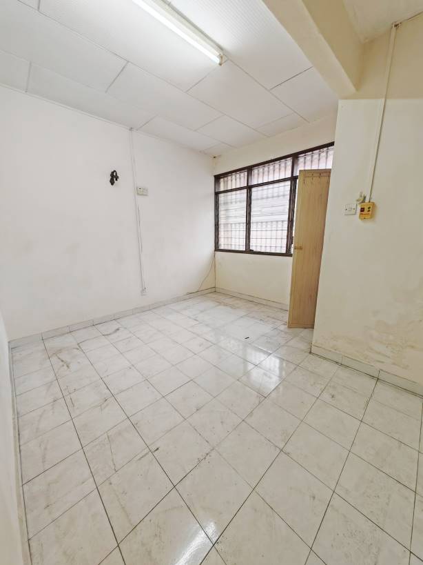 Taman Bukit Maluri Two Storey 998 - photo 3