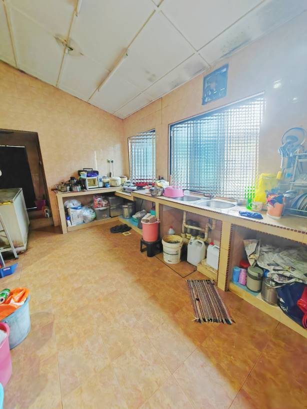 Kepong Hill One Storey Corner House 133 - photo 3