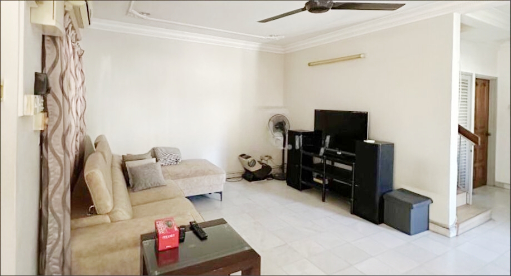 Taman Petaling Double Storey Corner  16 - photo 3