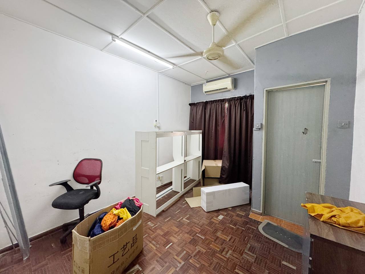 Selayang Jaya Double Storey House For Sale 85 - photo 3