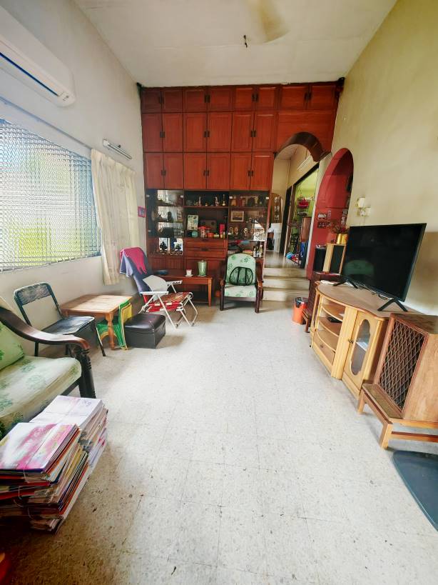 Kepong Hill One Storey Corner House 13 - photo 3