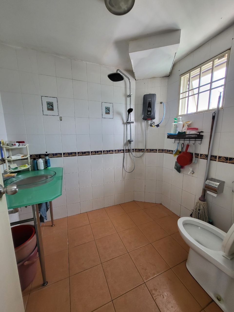Taman United Double Storey Corner  18 - photo 5