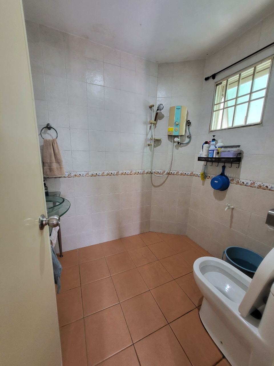 Taman United Double Storey Corner  18 - photo 11
