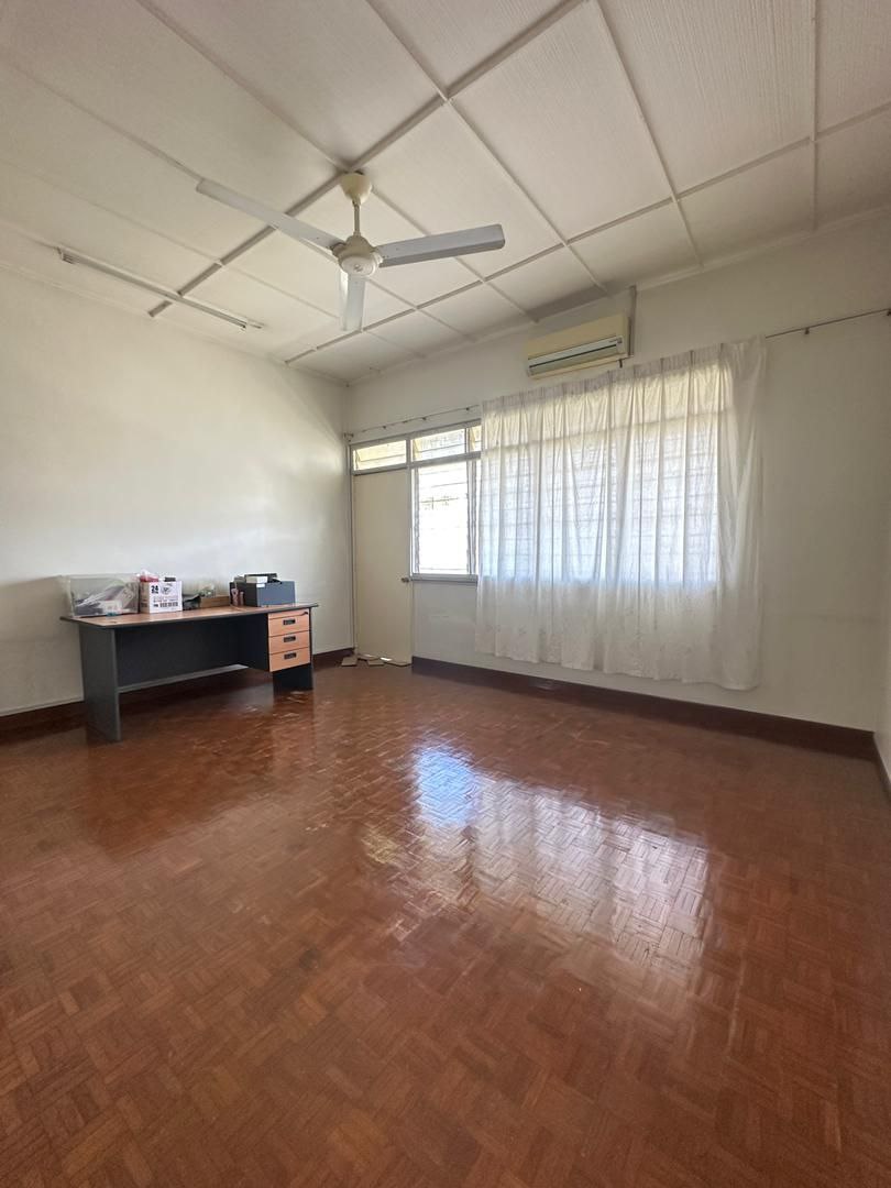 Taman Oug Double Storey Semi D 245 - photo 12