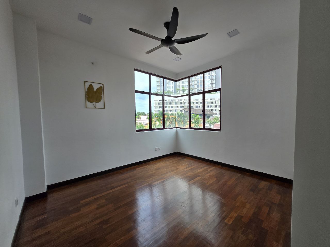 Taman Yarl Three And Half Storey Bungalow - photo 3
