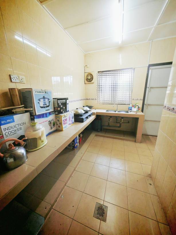 Taman Megah Double Storey House 97 - photo 3